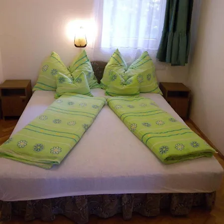 In Badacsony/balaton 18014 Apartment *