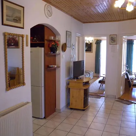 In Badacsony/balaton 18014 Apartment Badacsonytomaj