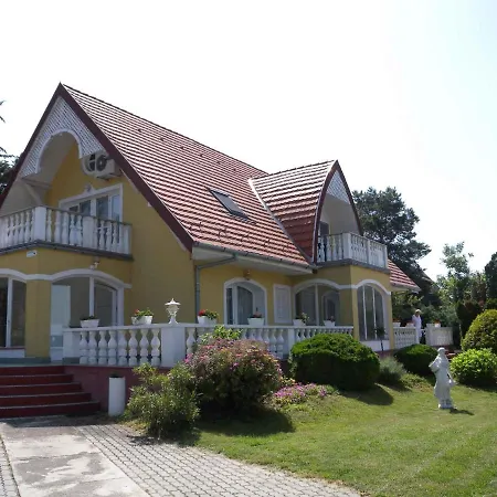 In Badacsony/balaton 18014