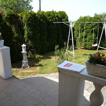 In Badacsony/balaton 18014 Apartment *