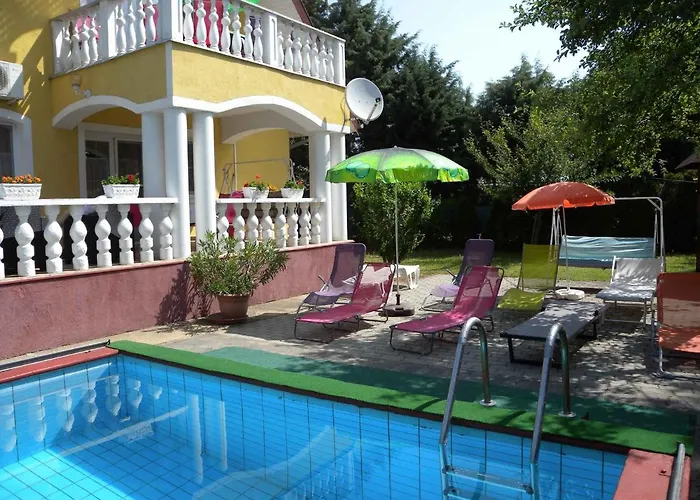 In - Balaton 18014 Badacsony